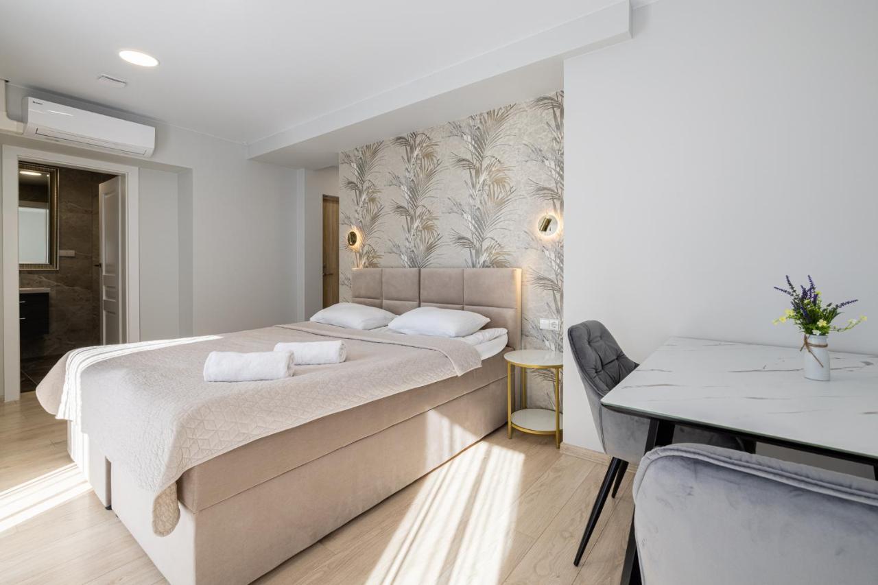 Dharma Stay Apartamentai Su Terasa Ir Vaizdu I Miesta Telšiai Eksteriør billede