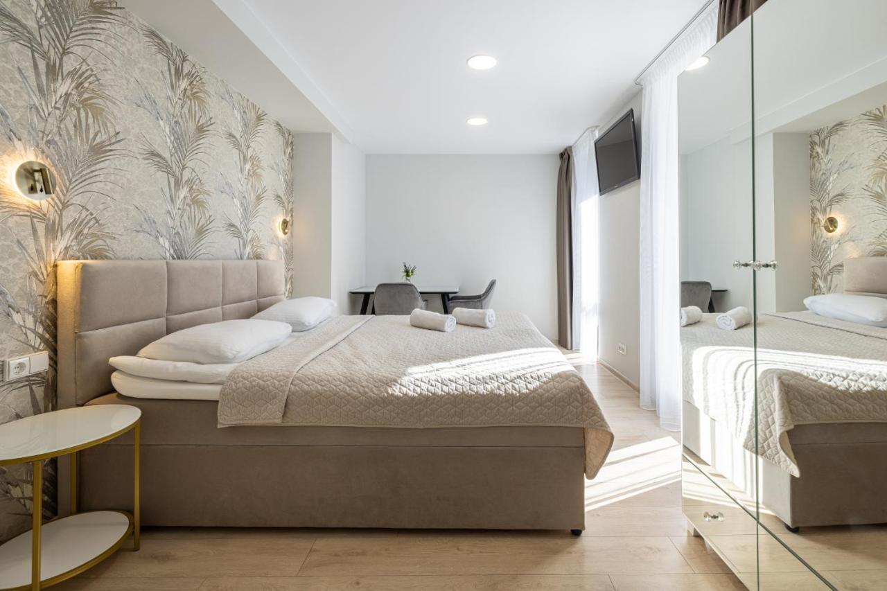 Dharma Stay Apartamentai Su Terasa Ir Vaizdu I Miesta Telšiai Eksteriør billede