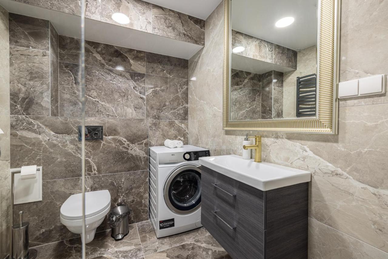 Dharma Stay Apartamentai Su Terasa Ir Vaizdu I Miesta Telšiai Eksteriør billede