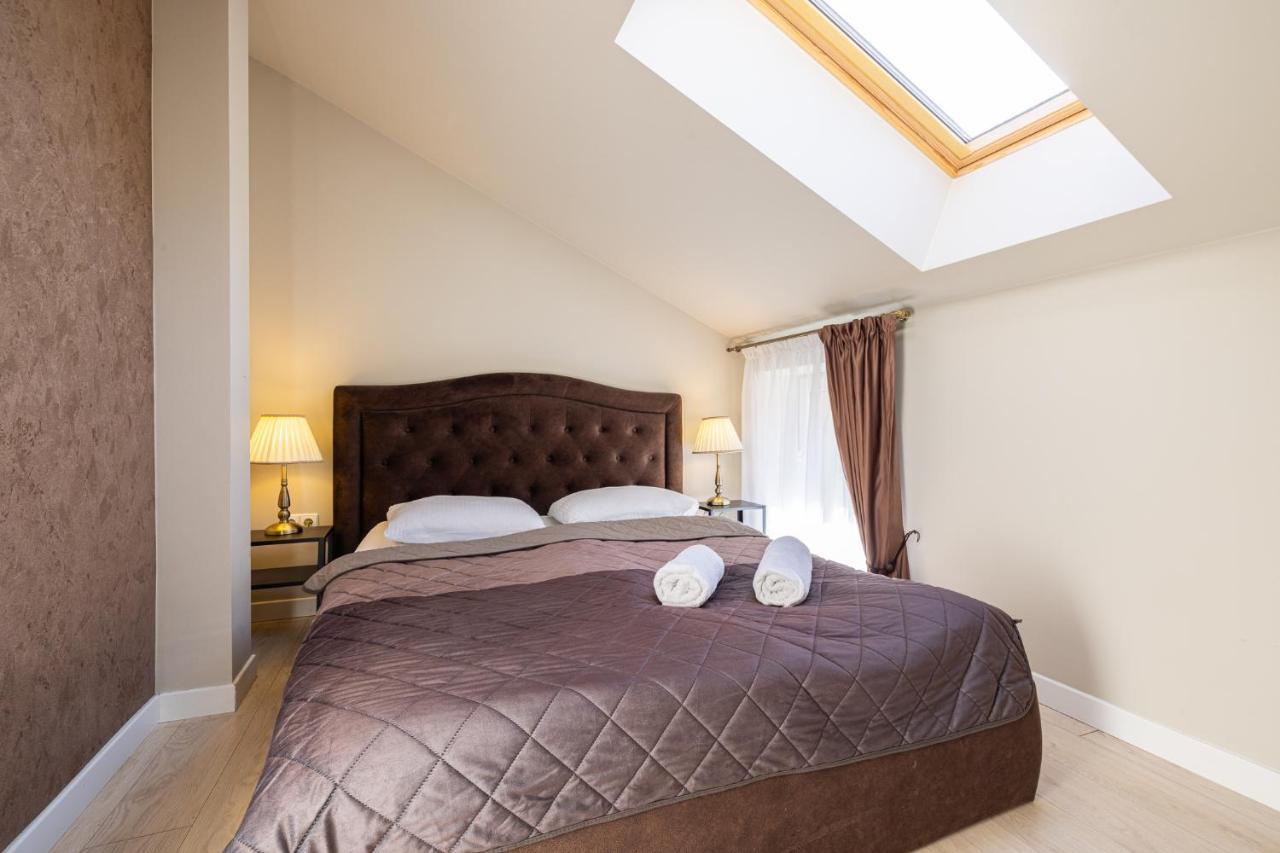 Dharma Stay Apartamentai Su Terasa Ir Vaizdu I Miesta Telšiai Eksteriør billede