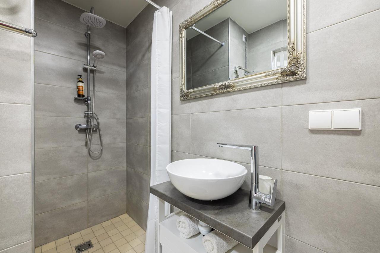 Dharma Stay Apartamentai Su Terasa Ir Vaizdu I Miesta Telšiai Eksteriør billede