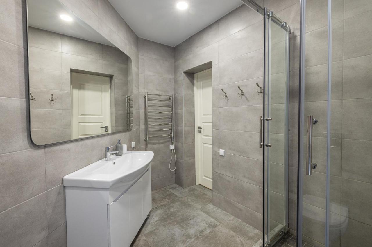 Dharma Stay Apartamentai Su Terasa Ir Vaizdu I Miesta Telšiai Eksteriør billede