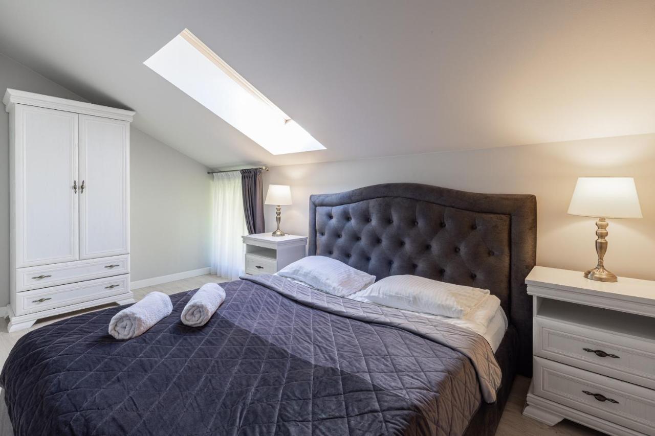 Dharma Stay Apartamentai Su Terasa Ir Vaizdu I Miesta Telšiai Eksteriør billede