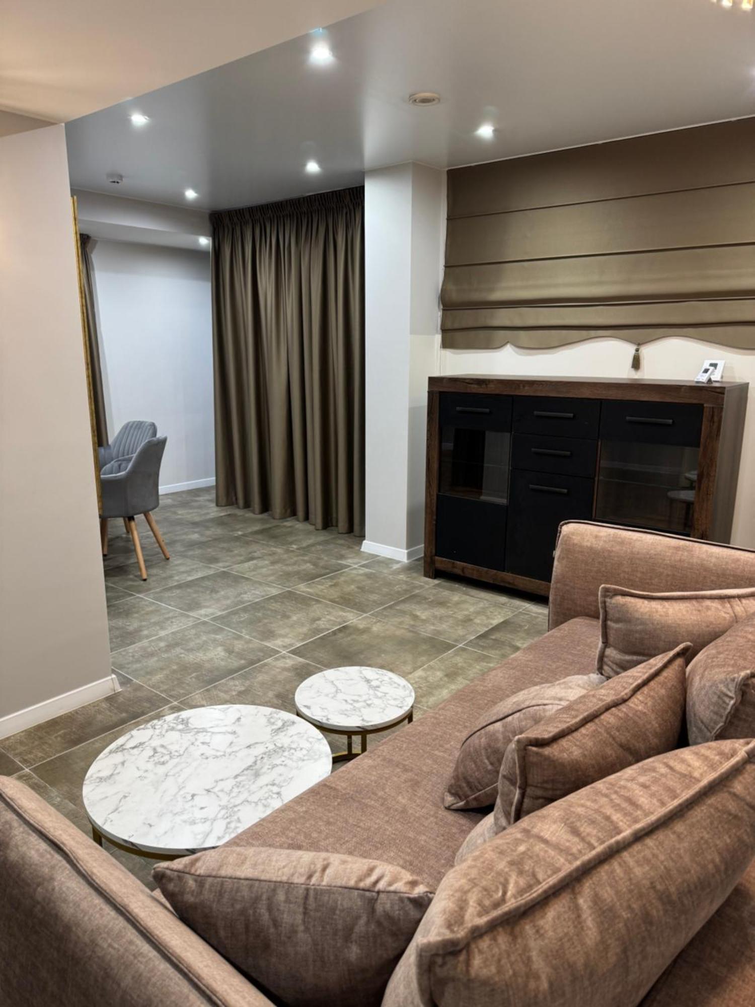 Dharma Stay Apartamentai Su Terasa Ir Vaizdu I Miesta Telšiai Eksteriør billede
